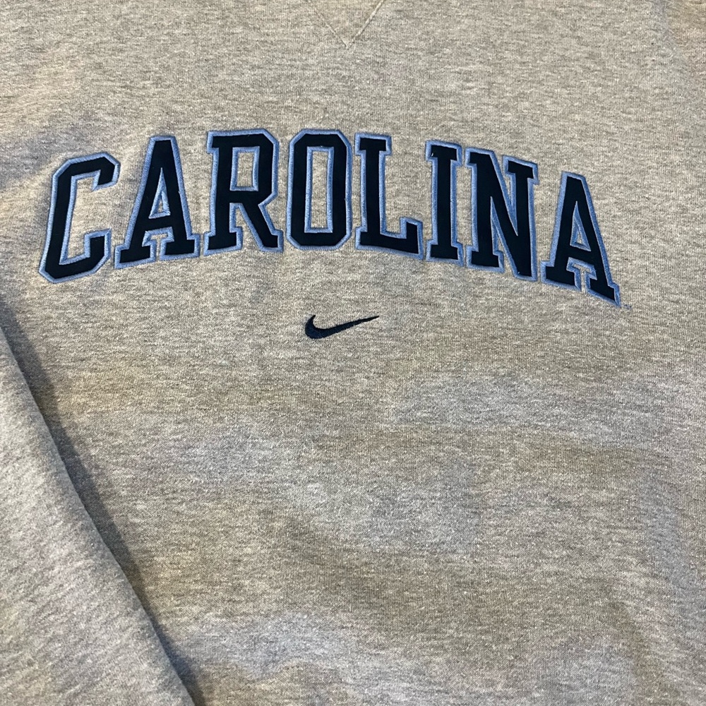 Vintage 90s Nike Centre Swoosh Gray Carolina Crewneck Sweater - Picture 2 of 6